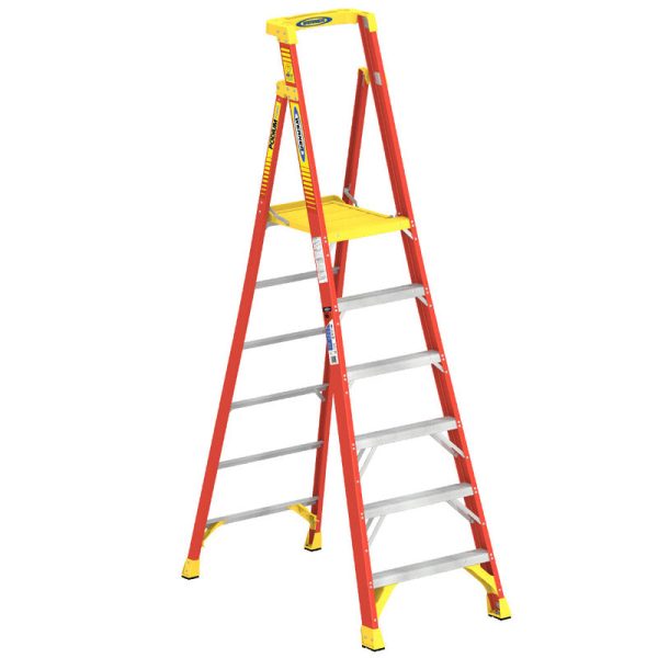 Werner 6  Fiberglass Podium Platform Ladder (300 lb.) For Sale